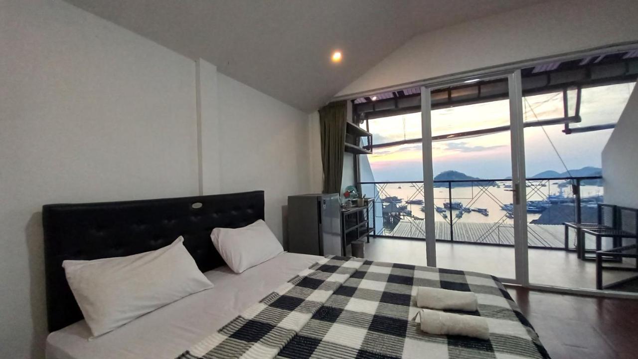 Dc Hotel & Hostel Labuan Bajo Kültér fotó