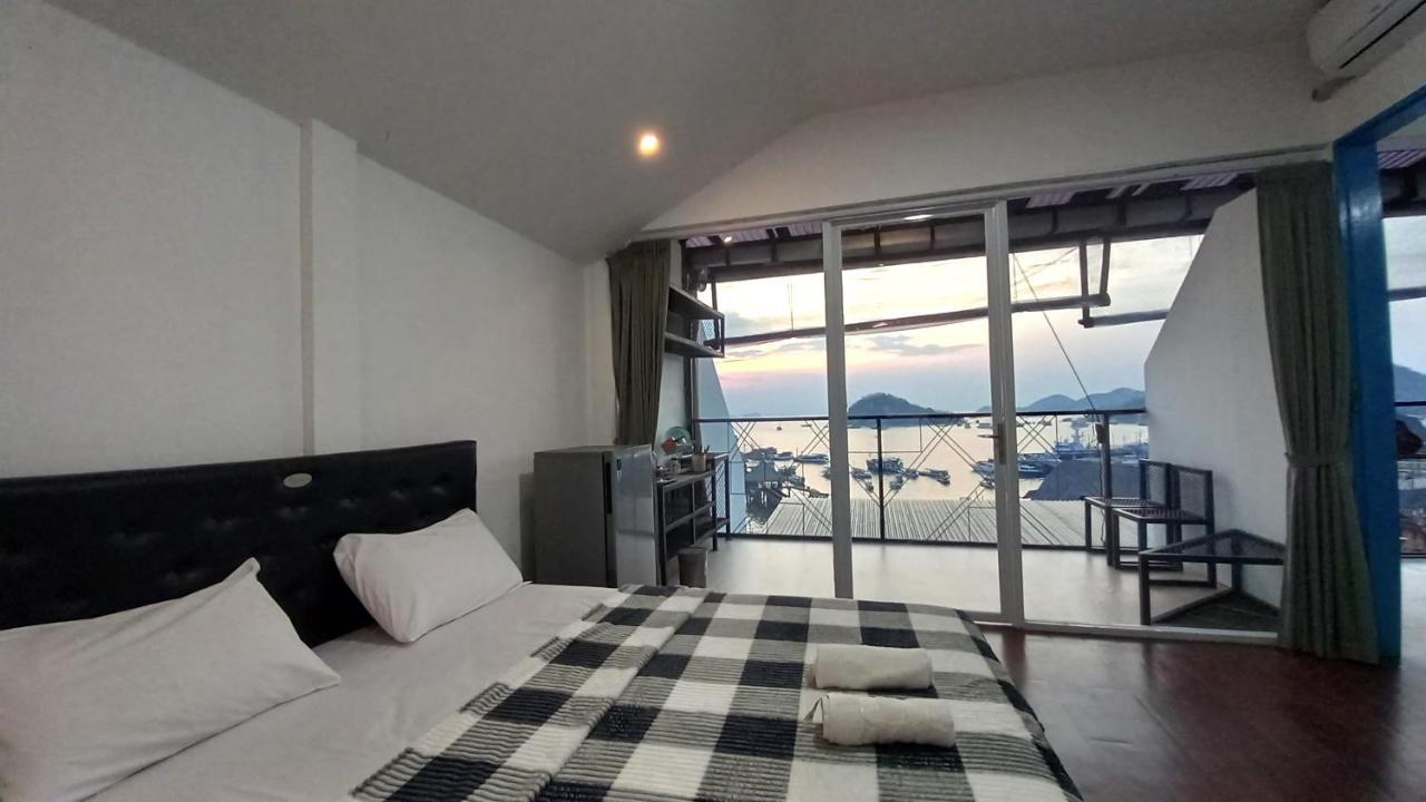 Dc Hotel & Hostel Labuan Bajo Kültér fotó